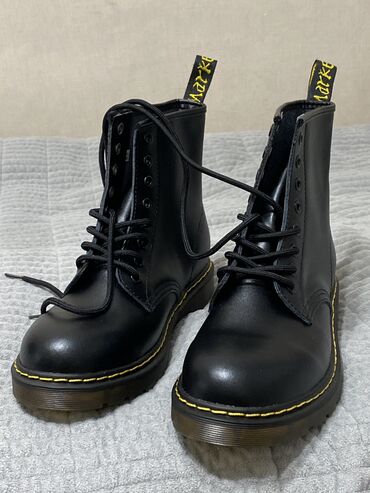 dr: Мужские ботинки, 42, Dr.Martens, Новый, цвет - Черный, Платная доставка, Самовывоз