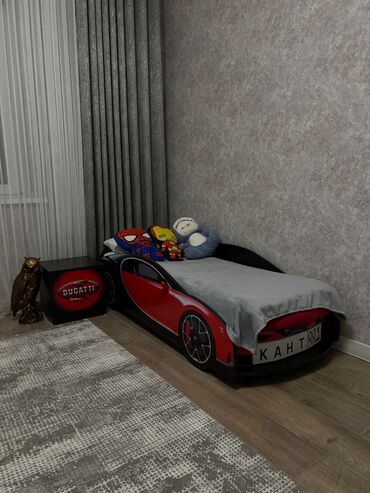 кровать машины: Детская кровать-машина Bugatti, красного цвета, с реалистичным