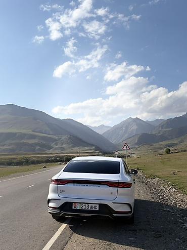 бид е3: BYD Han: 2022 г., Автомат, Электромобиль, Седан — 1