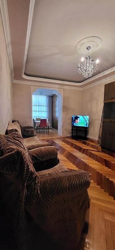 Köhnə tikili: Sumqayıt, 3 otaqlı, Köhnə tikili, 76 kv. m — 2