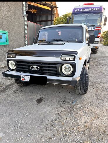 ВАЗ (ЛАДА) 4x4 Niva: 1998 г., 1.7 л, Механика, Бензин