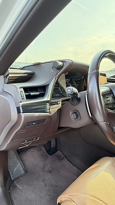 Lexus: Lexus ES: 2020 г., 2.5 л, Вариатор, Гибрид, Седан — 11