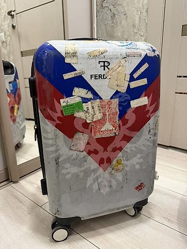 Аксессуарлар: Чемодан, Колдонулган, Материалы: Желим, Кичинекей (40 л чейин), Катуу корпус — 1