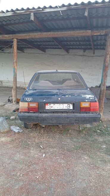 вит машина: Audi 80: 1980 г., Седан