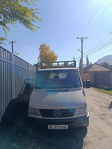 Коммерческий транспорт: Mercedes-Benz Sprinter (двухрядная кабина) с бортовой/грузовой — 1