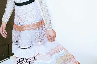 Kokteyl donlar: Self-Portrait brendin kokteyl don satılır 150 AZN-ə. Razmer M. 2 dəfə — 10