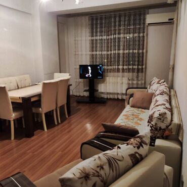 Uzunmüddətli kirayə mənzillər: Bayilda jurnalistərin binasinda 16 mertebeli binanın 9-u mərtəbəsində — 9