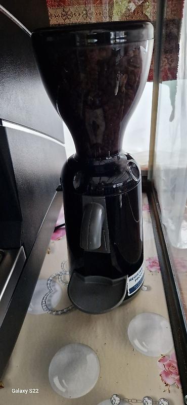 restoran: Coffee aparatı ve coffee üyüdücüsü satılır.Aparat az istifade olunub — 3
