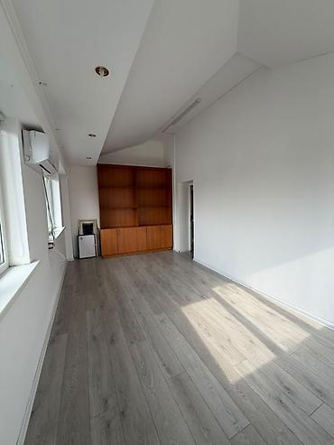 политех о2: Сдаю Офисный кабинет: 46 м², В бизнес центре, С ремонтом, С высокими потолками, Первая линия, С отдельным входом — 8