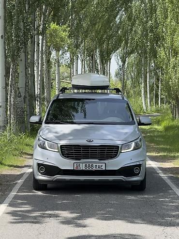 Kia: Kia Carnival: 2018 г., Минивэн — 3