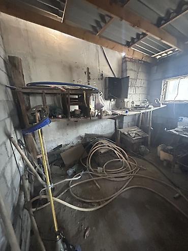 Продажа коттеджей и домов: Срочно продается частный дом Дом старый( но можно жить) Размер — 13