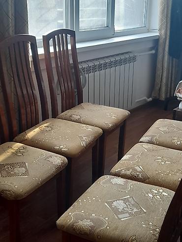 Стулья для зала: Стул для зала, Б/у, Дерево — 11