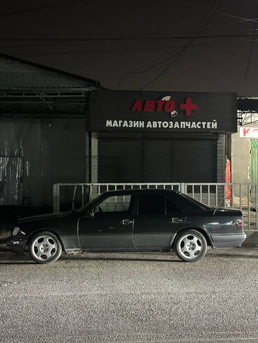 mercedes benz w124 e500 волчок купить: Mercedes-Benz W124: 1994 г., 2 л, Механика, Бензин, Седан
