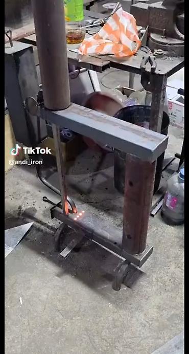 Другие отопительные приборы: Печь-обогреватель на отработанном масле (капельная подача) - — 8