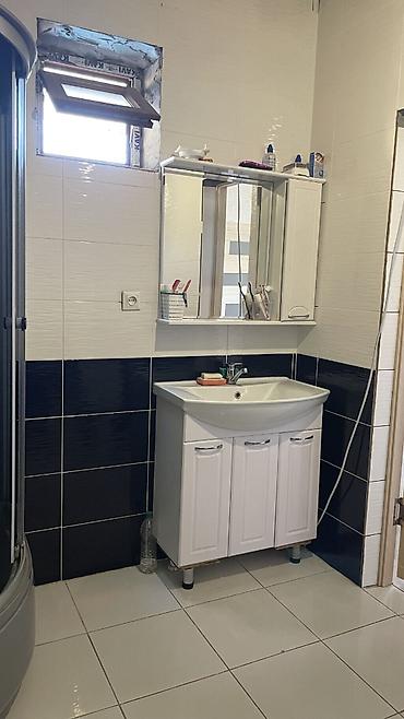 Продажа коттеджей и домов: 🏡 **СРОЧНО ПРОДАЁТСЯ ДОМ!** 📍 Район ж/м Арча Бешик 🏠 180 м² | 🌿 4 — 15