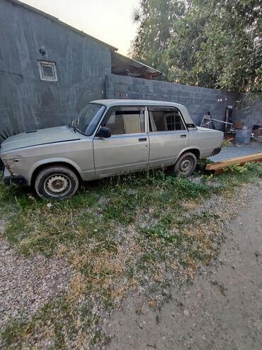 100000 авто: ВАЗ (ЛАДА) 2107: 2011 г., 1.6 л, Механика, Бензин