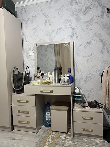 спальный гарнитур шкаф и кровать: 🏡 ПРОДАЁТСЯ МЕБЕЛЬ! В связи с продажей продаются: ✨ Кухонный — 4