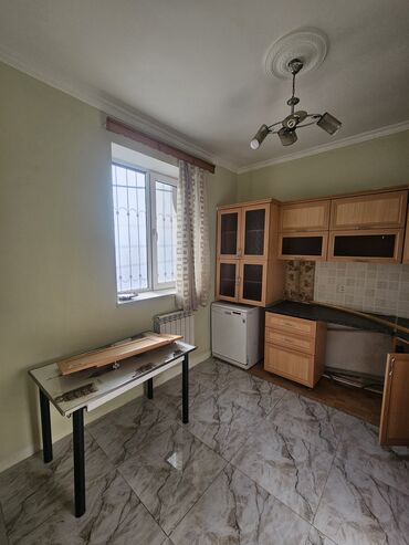 Həyət evləri və villaların satışı: 3 otaqlı, 100 kv. m, Orta təmir — 7