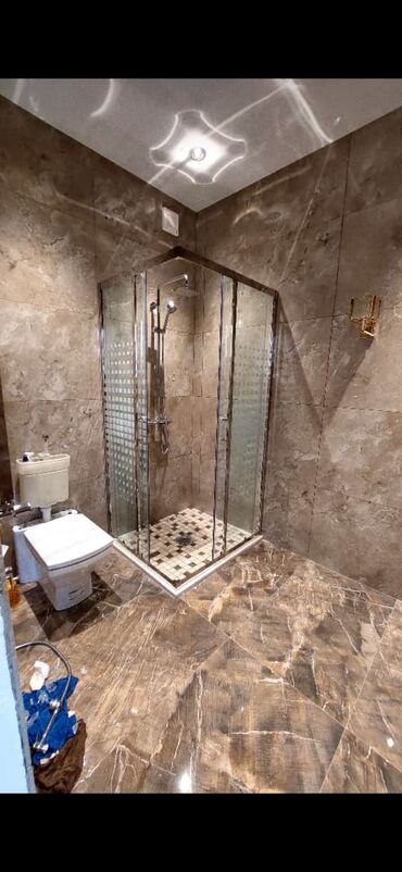 Duş kabinaları, arakəsmələr: Yeni Üstü açıq kabina, Künc üçün, Pulsuz çatdırılma — 13