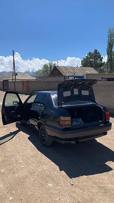 volkswagen vento токмок: Volkswagen Vento: 1994 г., 1.8 л, Механика, Седан — 5