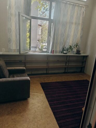молодоя гвардия: 4 комнаты, Агентство недвижимости, Без подселения, С мебелью полностью