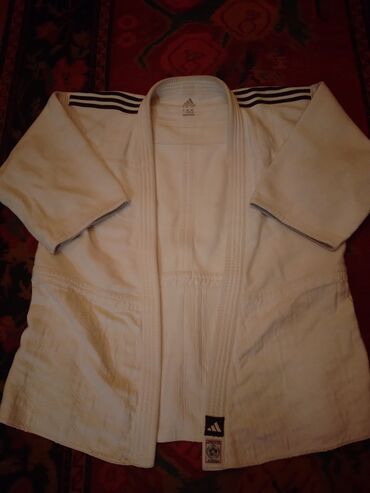 basketbol formasi: Original judogi adidas champion 3, 170-175, çox yaxsi vəziyyətdə, real