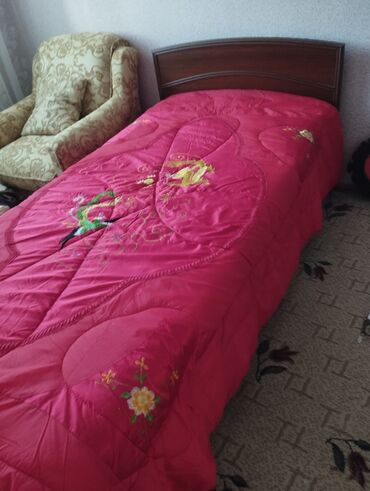 Qədim tikiş maşınları: Satılır: müxtəlif məişət texnikası və avadanlıq dəsti 1) Mexaniki — 6