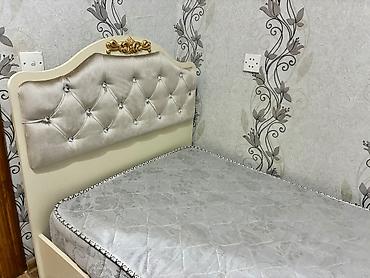 mebel bəzəmək: İşlənmiş, Təknəfərlik çarpayı, Bazalı, Matras ilə, Siyirməsiz — 1