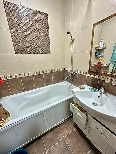 квартиры 106 серия: 3 комнаты, 63 м², Пишпек 106 серия, 7 этаж, Старый ремонт — 7