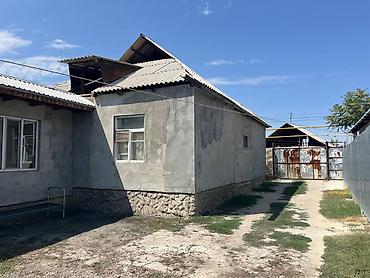 участок 5: Продаётся частный дом с приусадебным участком. Участок находится в — 5
