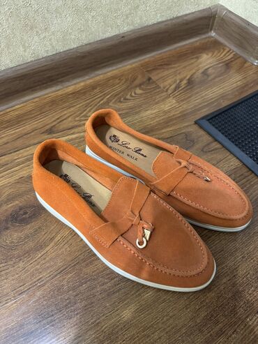 Мокасины и лоферы: Лоферы, 36, Loro Piana, Новый, цвет - Оранжевый, Самовывоз
