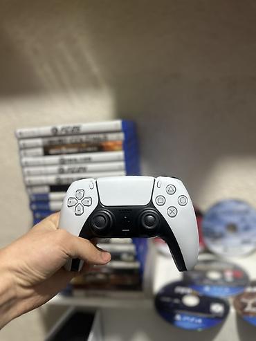 Sony PlayStation: Sony ps 5 slim 1tb + 600 игр +ufc 6 два джойстика. Новое состояние — 8