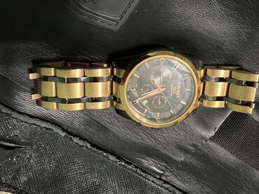 Классикалык сааттар: Часы: два швейцарских наручных экземпляра 1) Tissot (хронограф) -