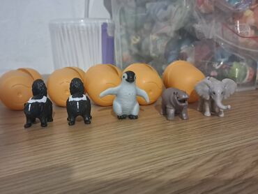 usaq evcikleri: SATILIR.Kinder surprise Baby Natoons seriyasi. fil, skuns,pingvin