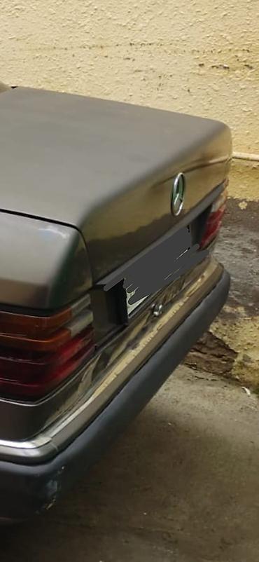 w124 radiator: Mercedes-Benz E-Class W124 sedan - Kuzov: 4 qapılı sedan, tünd boz — 3