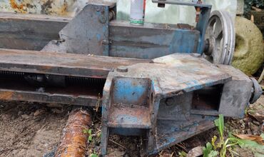 Ostali alati i mašine: Двостубна ауто дизалица, носивости 2.5т. 2015 је годиште. Рађена је у — 5