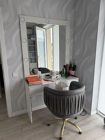 acilan stollar: VİRTAJLI MAKYAJ MASASI Salon Guzgusu - Geniş, ağ makyaj masası: iş — 1