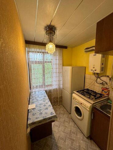 Uzunmüddətli kirayə mənzillər: Nərimanov Rayonu Genclik metrosunun yaxınlığında 5 mərtəbəli binanın — 5