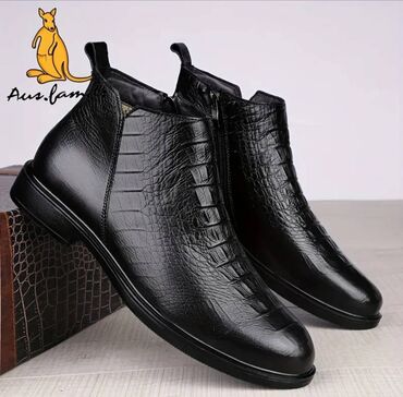 Digər kişi geyimləri: Təbii dəridən,içi xəzli və xəzsiz sürüşməyən bot çəkmələr.Satış evdən — 13