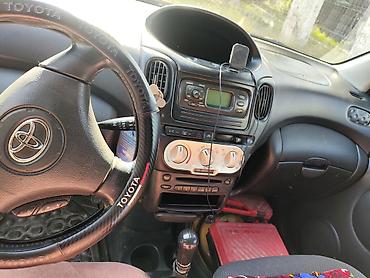 go park: Toyota Yaris Verso: 2003 г., Газ-бензин (ГБО), Минивэн — 5
