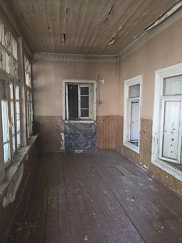 sabuncuda: Sabunçu qəs. 4 otaqlı, 3 kv. m, Təmirsiz — 3