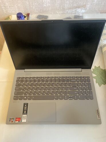 Lenovo: İşlənmiş Lenovo IdeaPad, 15.6 ", AMD Ryzen 3, 512 GB