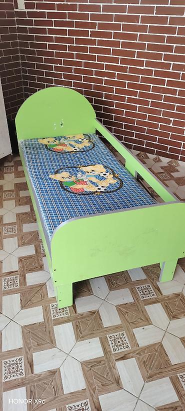 школьный детский письменный стол для школьника: Uşaq yatağı yaxşı vəziyyətdədir. İsmayıllı rayonu — 2
