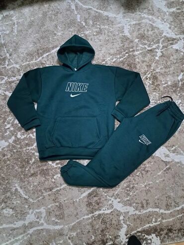 Komplet trenerke: Nike, Unisex — 9