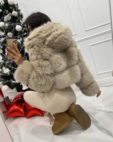 Krzneni kaputi: Najtrazenije bundice 😍😍😍
Vel: S M L
Cena: 5590 dinara — 8