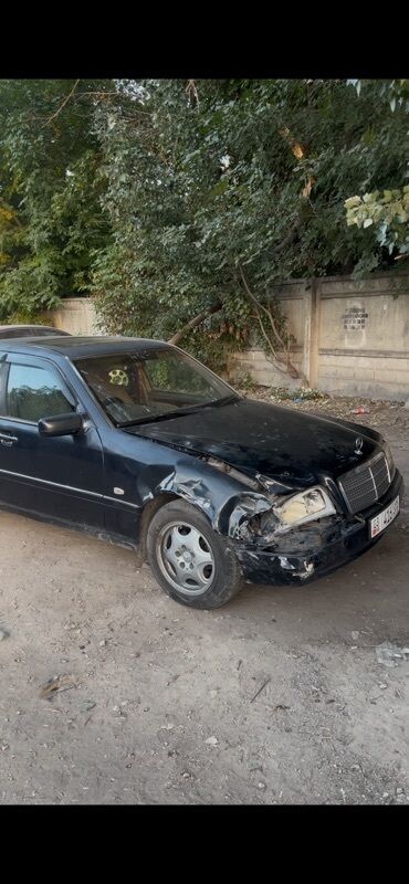мерседес фар: Mercedes-Benz C‑Class (седан, W202), темно‑синий цвет. КУПЛЮ ФАРА И