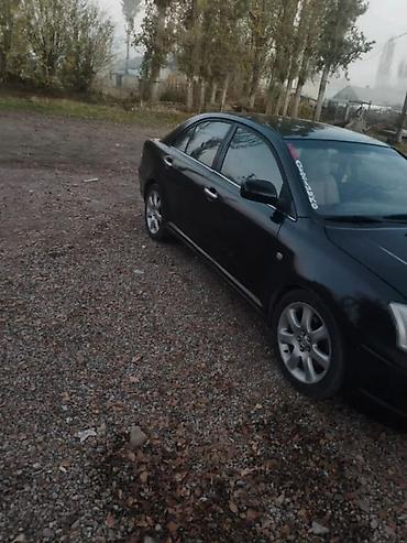 Транспорт: Toyota Avensis: 2004 г., Автомат, Седан — 3