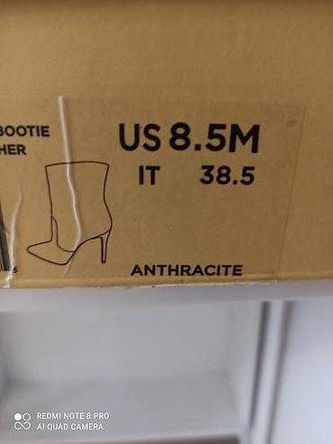 botinki: Botilyon. 38.5-39 razmer
Michael Kors brendi — 6