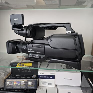 Videokameralar: Sony HXR-MC1500 peşəkar videokamera Yaxşı malın qiyməti üstündə olur — 3