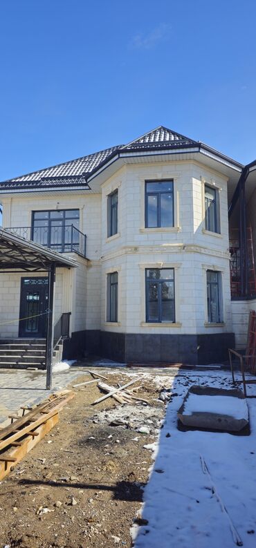 дом в городе каракол: Дом, 240 м², 7 комнат, Собственник, Евроремонт